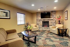 Cobblestone Hotel & Suites – Broken Bow