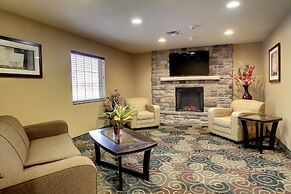 Cobblestone Hotel & Suites – Broken Bow