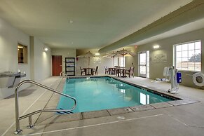 Cobblestone Hotel & Suites – Broken Bow