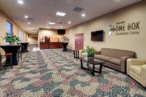 Cobblestone Hotel & Suites – Broken Bow