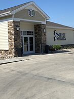 Cobblestone Hotel & Suites – Broken Bow