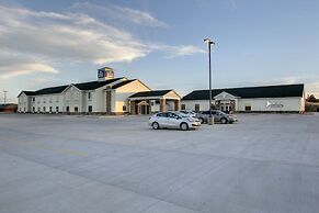 Cobblestone Hotel & Suites – Broken Bow