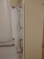 Cobblestone Hotel & Suites – Broken Bow