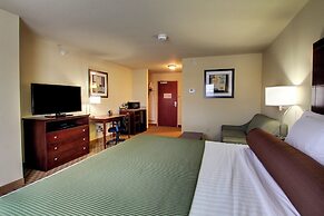 Cobblestone Hotel & Suites – Broken Bow