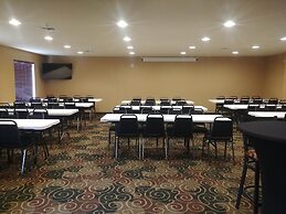 Cobblestone Hotel & Suites – Broken Bow