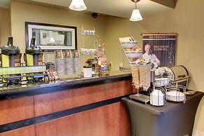 Cobblestone Hotel & Suites – Broken Bow