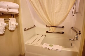 Cobblestone Hotel & Suites – Broken Bow