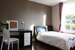 MondeLiving Robson Living