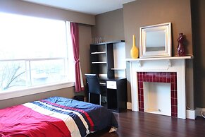 MondeLiving Robson Living