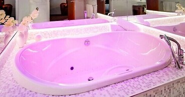 Les Suites de Laviolette Ascend Hotel Collection