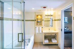 Les Suites de Laviolette Ascend Hotel Collection