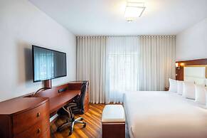 Les Suites de Laviolette Ascend Hotel Collection