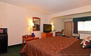Econo Lodge Inn & Suites