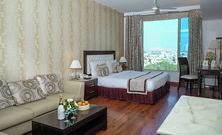 TreeHouse Queens Pearl