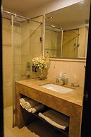 TreeHouse Queens Pearl