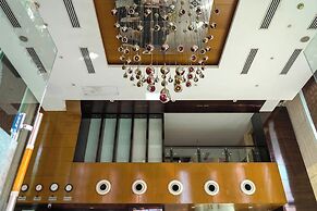 TreeHouse Queens Pearl