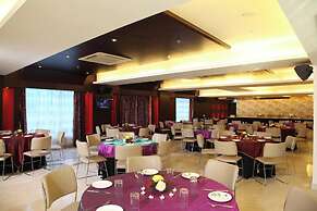 TreeHouse Queens Pearl