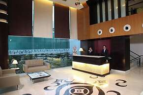 TreeHouse Queens Pearl