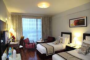 TreeHouse Queens Pearl