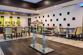 TreeHouse Queens Pearl