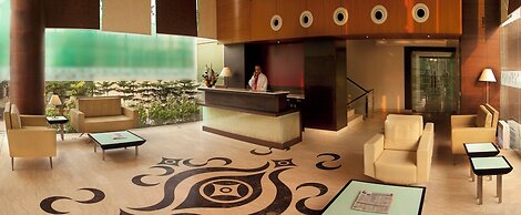 TreeHouse Queens Pearl