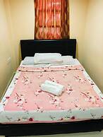 Penarak Bamboo Beach Motel