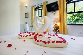 VELINN Feiticeira Praia Hotel