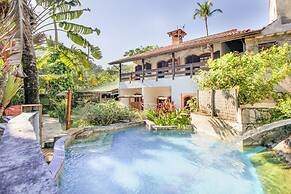 VELINN Feiticeira Praia Hotel