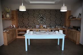GigaHotel