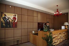 GigaHotel