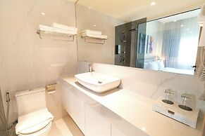 The One Hotel Bay Breeze Pattaya