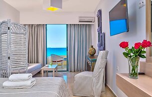 Palm Beach Apartments - Studio