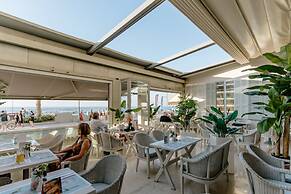 Palm Beach Apartments - Studio