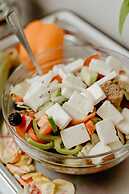 Palm Beach Apartments - Studio