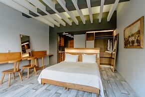 Palm Beach Apartments - Studio