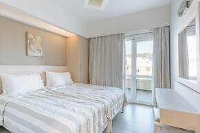 Palm Beach Apartments - Studio