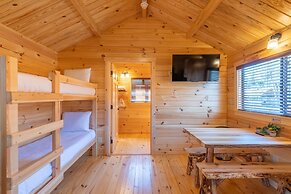 Casa de Fruta Cabins, Inn & RV Park