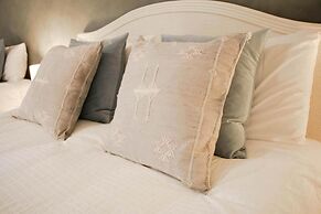 Arabella Garden Inn Motel