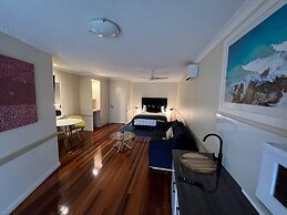 Arabella Garden Inn Motel