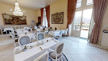 Domaine du Château de Monrecour – Hôtel et Restaurant