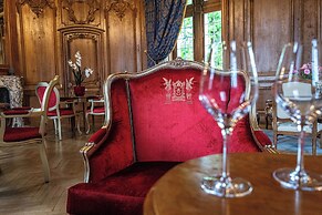 Domaine du Château de Monrecour – Hôtel et Restaurant