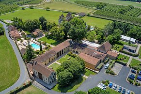 Domaine du Château de Monrecour – Hôtel et Restaurant