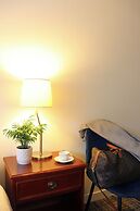 August Jack Motor Inn