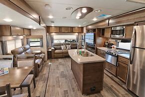 Sunshine Key RV Resort & Marina