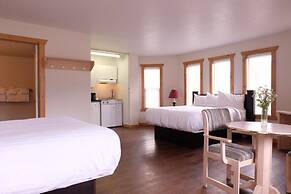 Golden Village Lodge