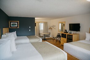 Golden Village Lodge