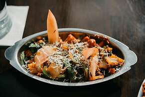 Golden Village Lodge