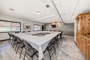 Canmore Rocky Mountain Inn