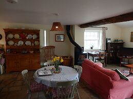 Alltybrain Farm Cottages and B&B