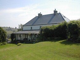 Alltybrain Farm Cottages and B&B